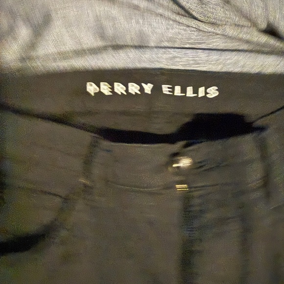 Perry Ellis Men’s Classic Black Jeans - Picture 2 of 5